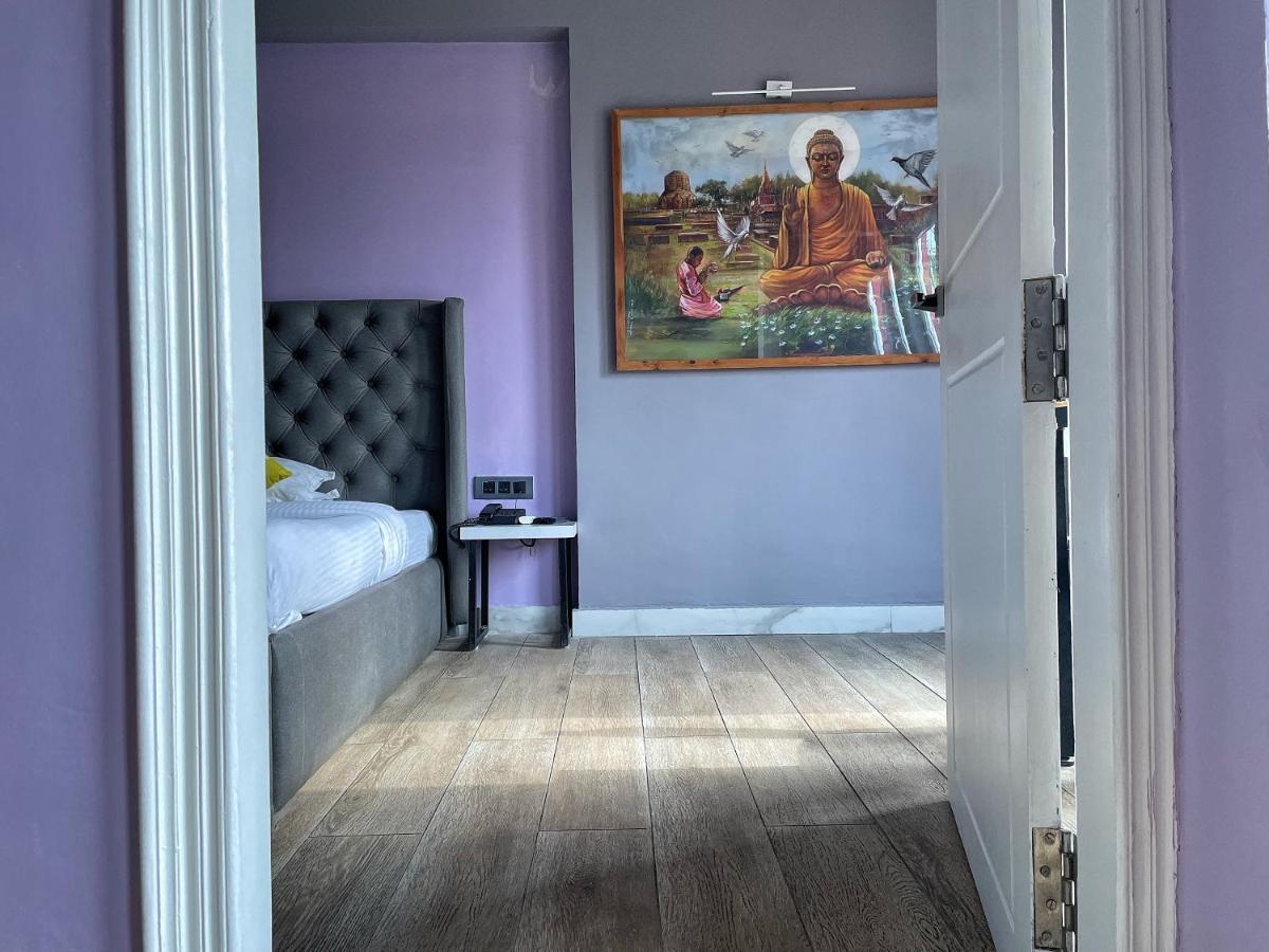 Via Varanasi-A Boutique Hotel エクステリア 写真