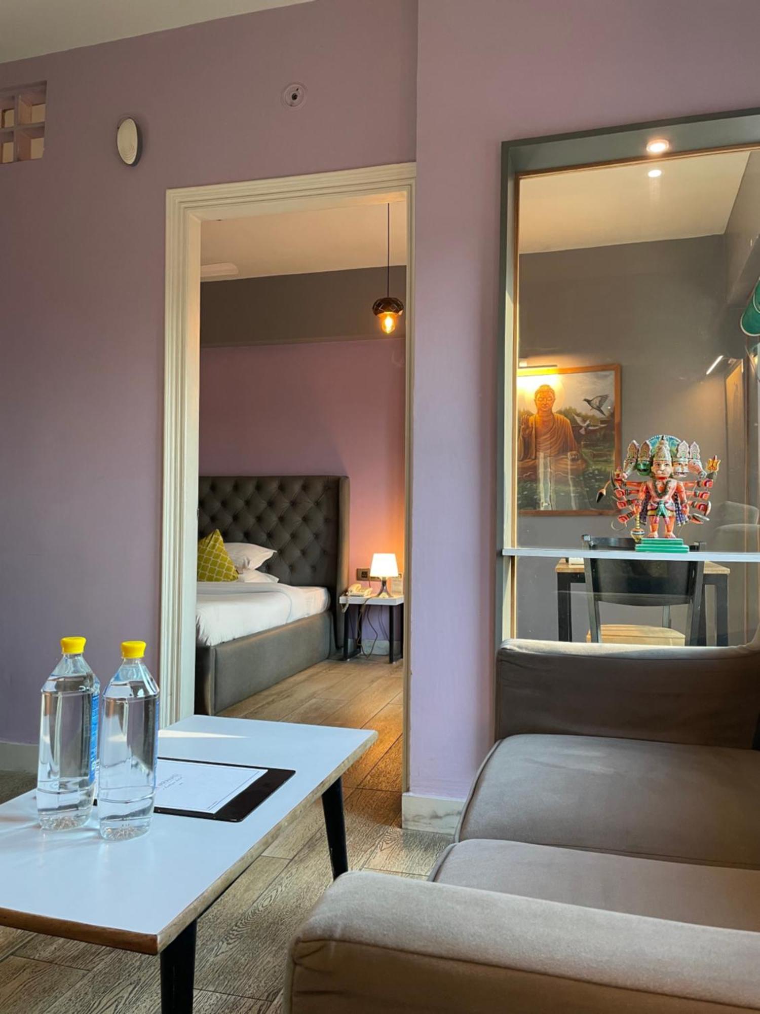 Via Varanasi-A Boutique Hotel エクステリア 写真